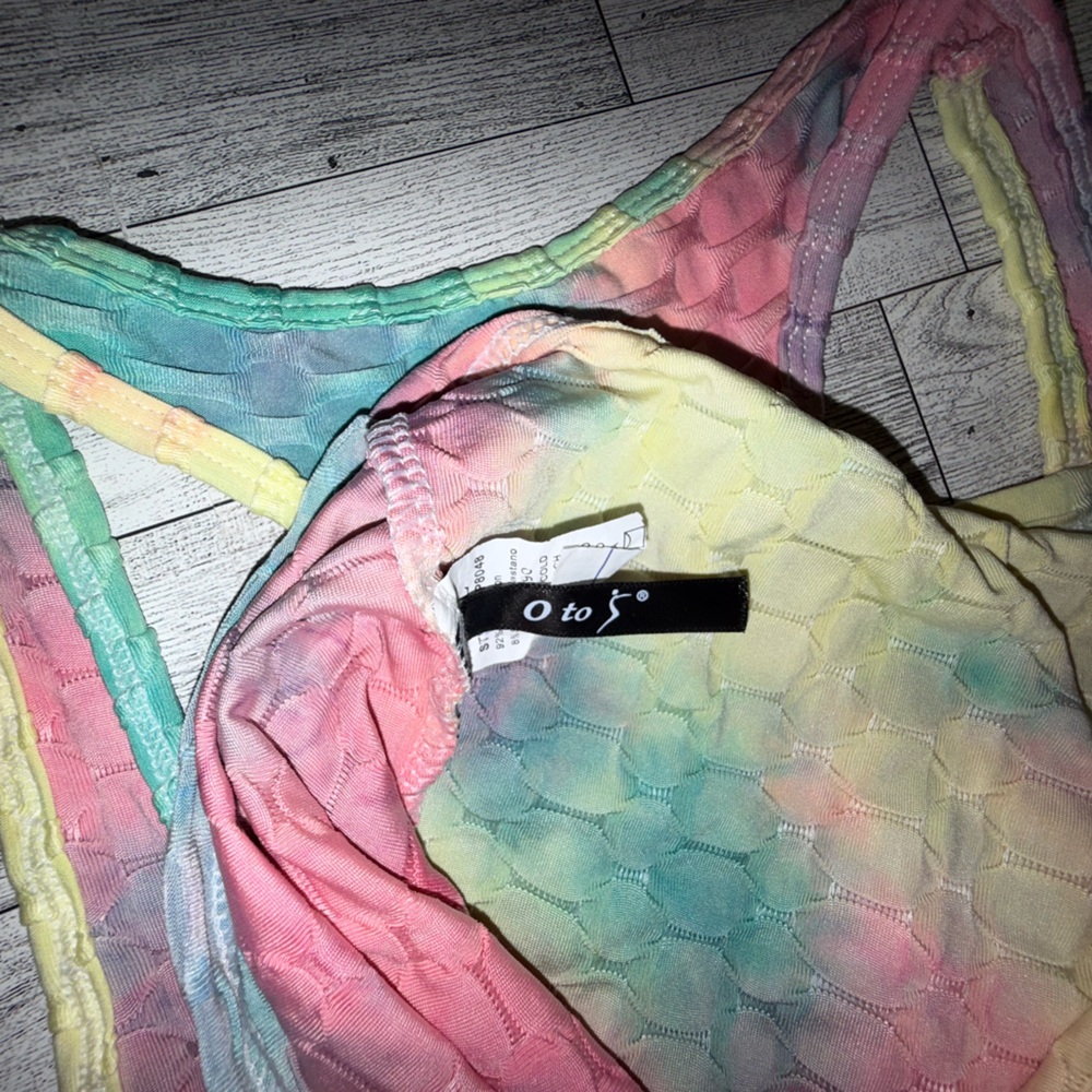 Tie Dye Yoga Set (2 piece top and bottom) activewear set - Picture 8 of 9